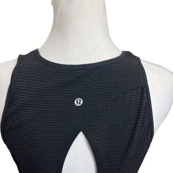 Welcome to my closet!This item has sold. - Picture 3 of 10